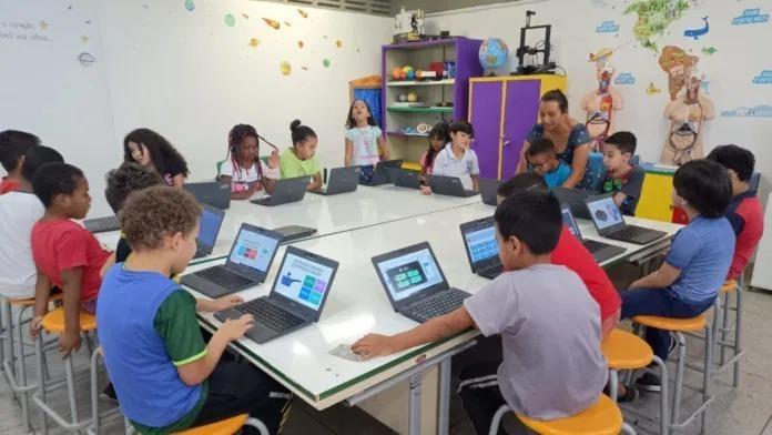Imbuia inicia implantação da Escola Conectada